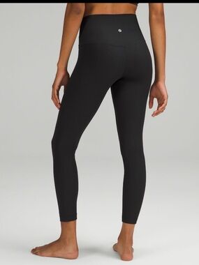 6-2 NWT Size 2 Lululemon Align ribbed HR pant 25 blk